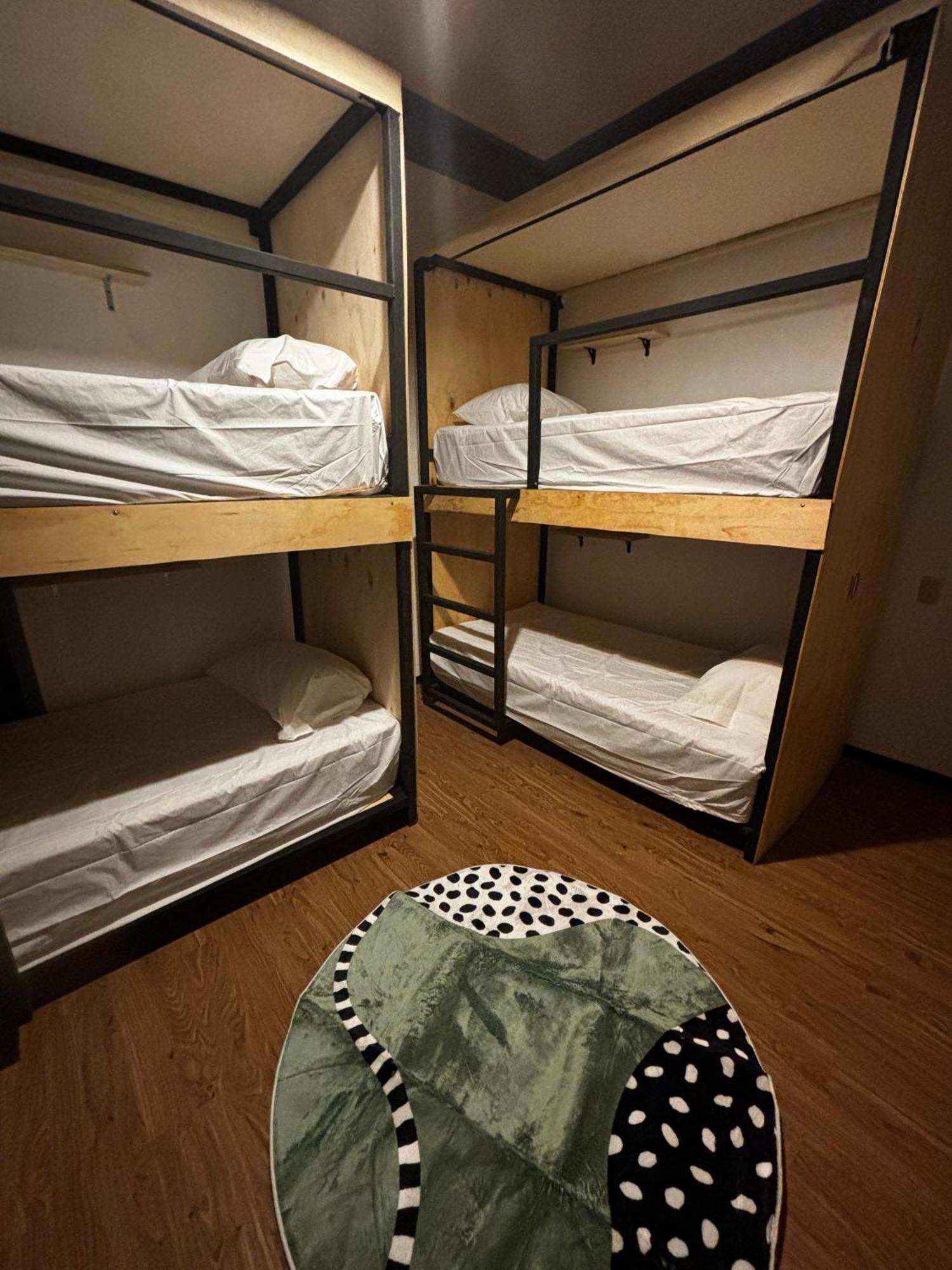 Casa Columpio Hostel เม็กซิโกซิตี้ ภายนอก รูปภาพ