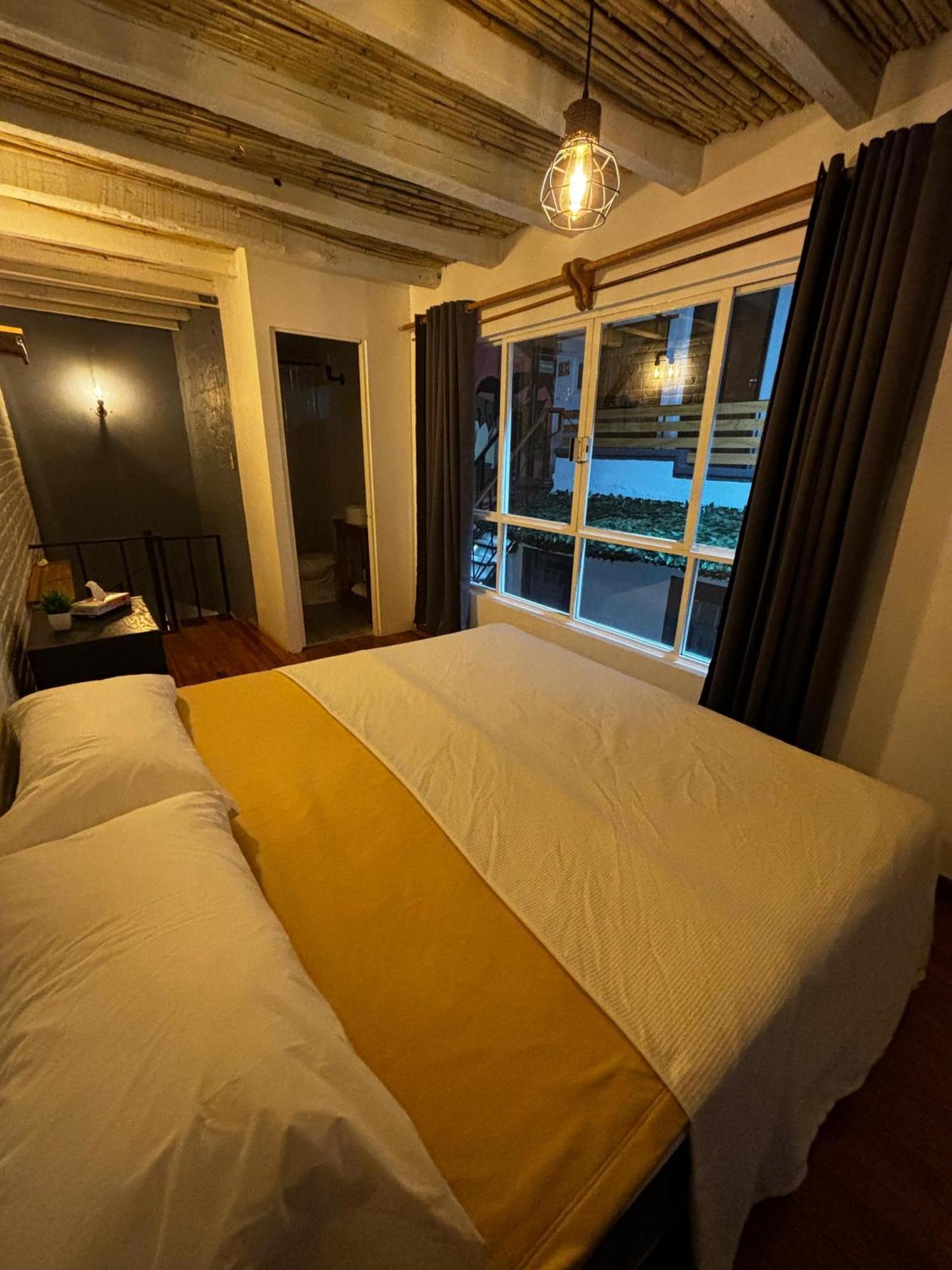 Casa Columpio Hostel เม็กซิโกซิตี้ ภายนอก รูปภาพ