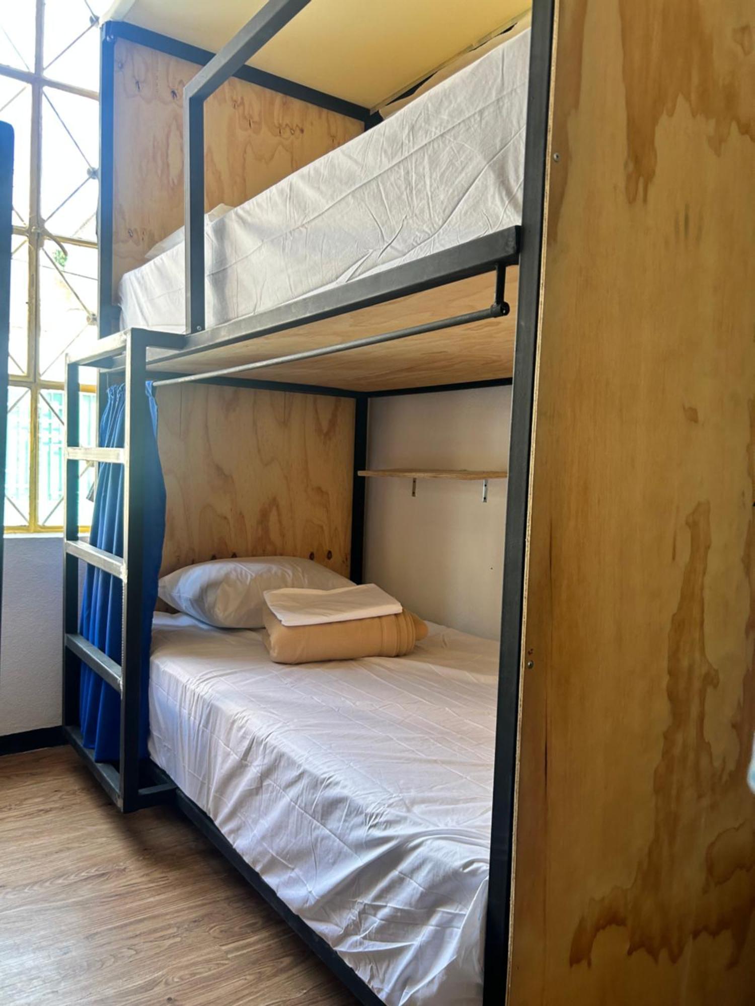 Casa Columpio Hostel เม็กซิโกซิตี้ ภายนอก รูปภาพ